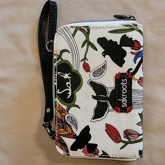 Sakroots The Sak Artist White Peace Dove Wallet Wristlet - Picture 2 of 5